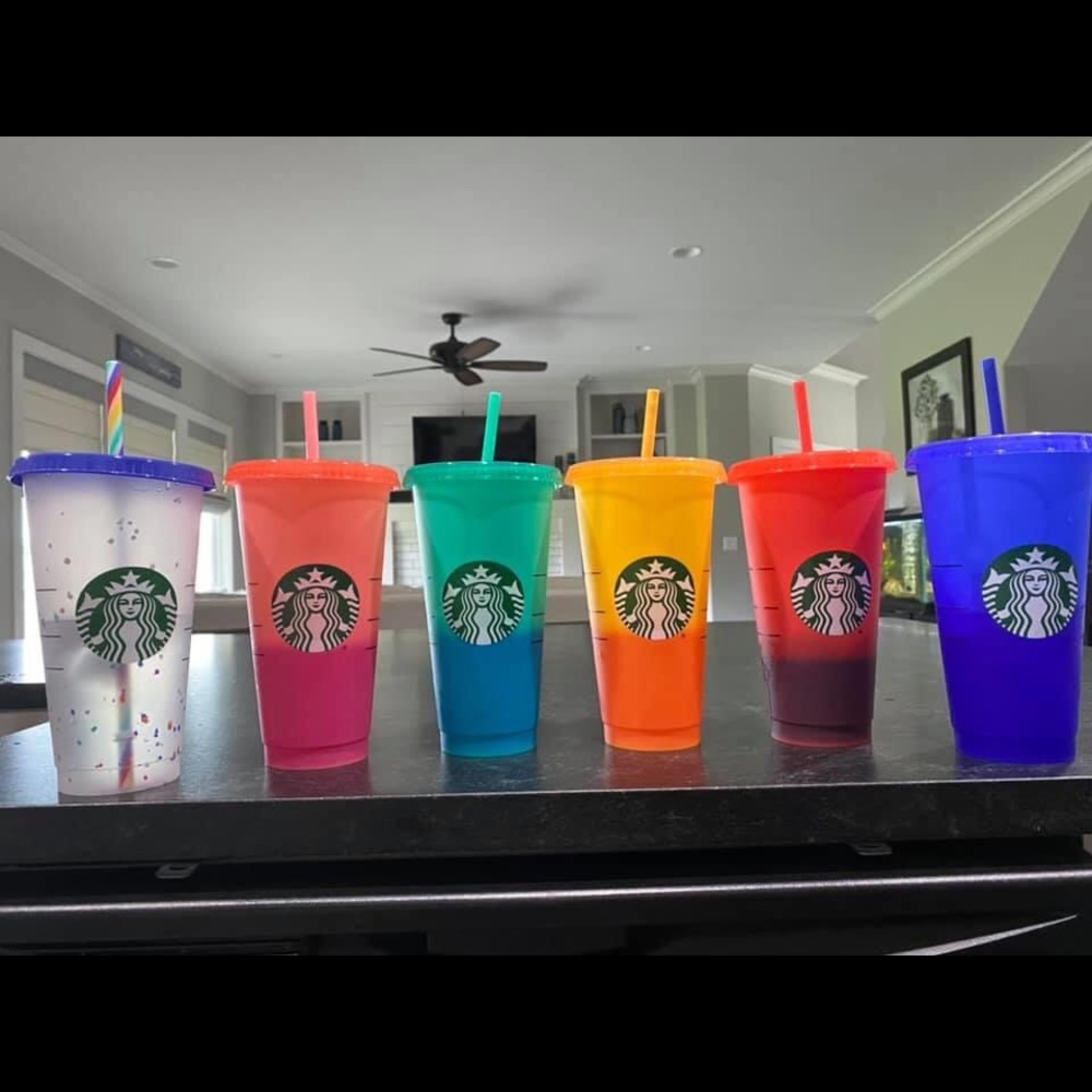 Starbucks Reusable Color-Changing Cups!